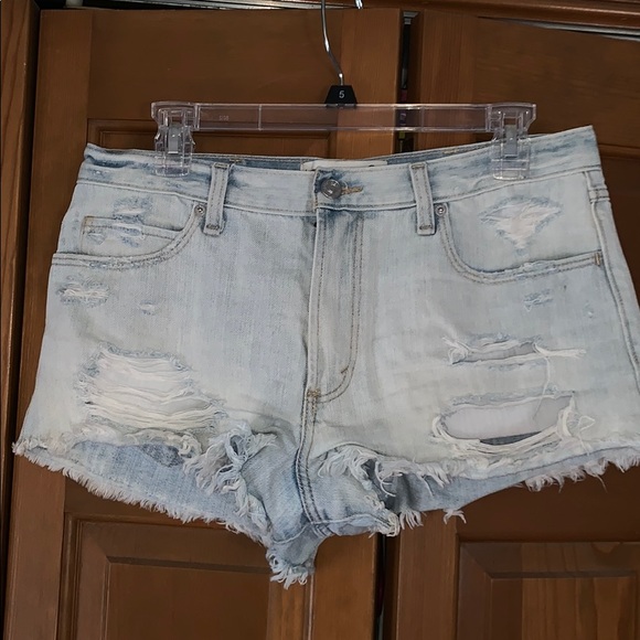 Abercrombie & Fitch - high rise jean short - Picture 1 of 5